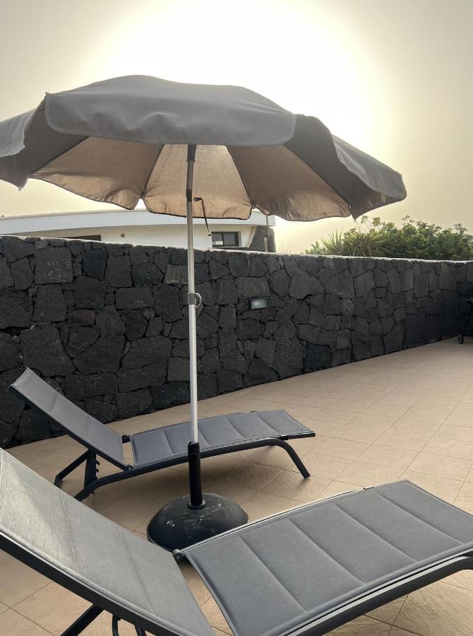 Bungalow Apartamento Sol Famara Exterior foto