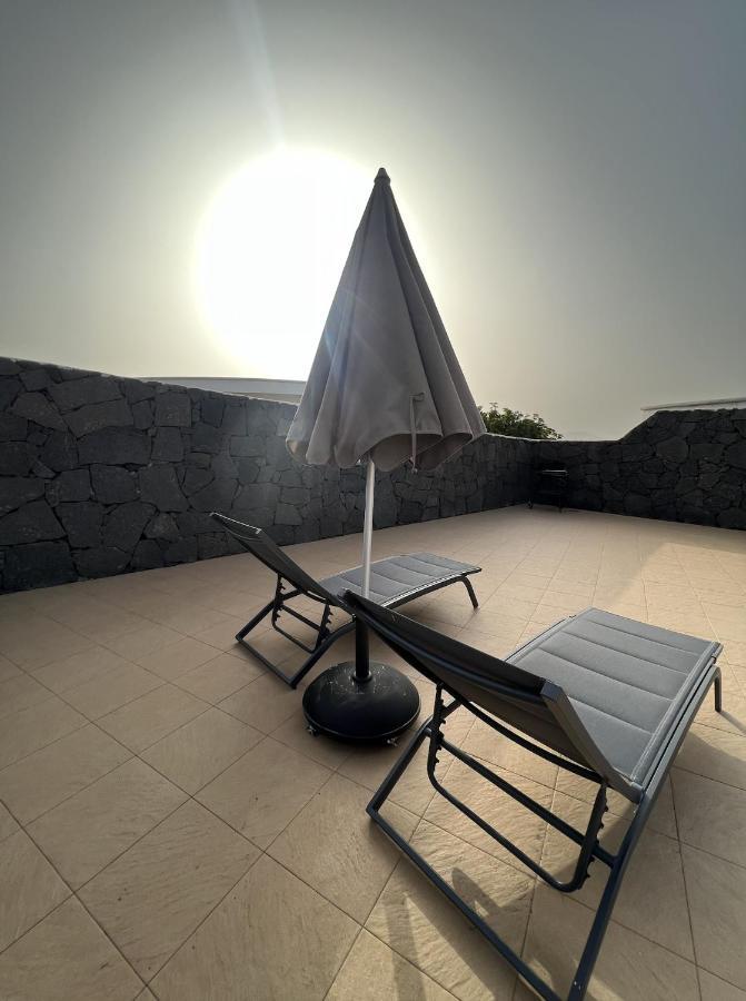Bungalow Apartamento Sol Famara Exterior foto